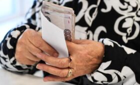 СФР досрочно перечислил ноябрьские пенсии и пособия около 17 млн россиян