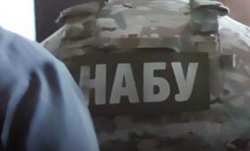 NYT: проведенные НАБУ обыски у приближенных Зеленского являются ответом на его политику