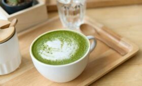 Диетолог Русакова: употребление матчи в больших количествах грозит дефицитом железа