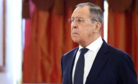 Лавров заявил об отсутствии разъяснений слов Трампа о ядерных испытаниях по дипканалам