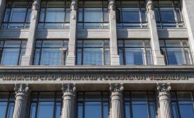 В Минфине РФ заявили о необходимости перехода на новые двигатели экономики