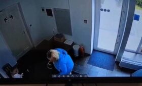 Яна Рудковская опубликовала видео, на котором фигуристку Костылеву бьет ее мать