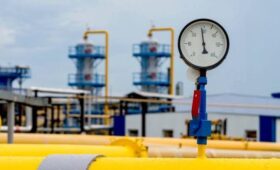 Россия сократила поставки СПГ в Европу почти на 7% за 10 месяцев