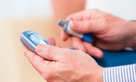 Мурашко рассказал, что более 6 млн пациентов в РФ борются с сахарным диабетом