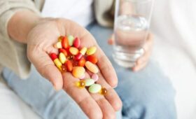 В ГД призвали родителей не давать детям витамины без назначения врача