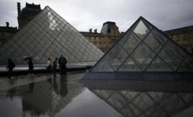 Ограбление Лувра будет экранизировано
