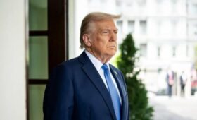 Трамп пригрозил стрелявшему около Белого дома суровым наказанием