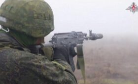 Окруженные в Красноармейске украинские военные начали сдаваться в плен