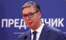 Вучич заявил о проведении досрочных выборов в Сербии на фоне протестов