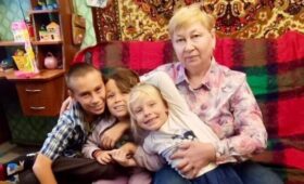 Россиянке помогли вернуть трех внуков с Филиппин