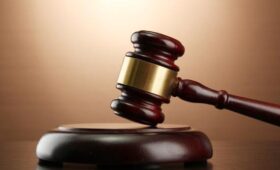 Краснов поручил ускорить внедрение технологий ИИ в работу судов