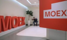 Российский фондовый рынок вырос после слов Зеленского о вылете в Турцию