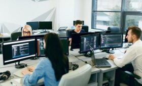 Карьерный консультант Семенова: источник тревожности у фрилансеров – нерегулярный доход