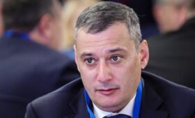 Хинштейн заявил о недовольстве количеством чиновников, уволенных за взятки