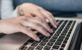 В ГД опровергли обсуждение вопроса о входе в интернет по паспорту