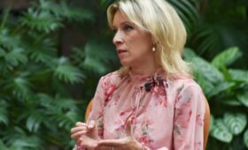 Захарова назвала соглашение Франции и Украины крупнейшей аферой