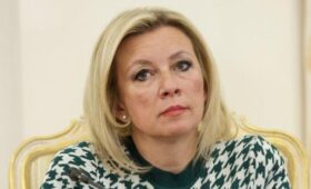 Захарова: Запад должен разделить с Зеленским ответственность за коррупцию на Украине