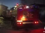 Пожарные ликвидировали возгорание цехов по производству диванов в Иркутской области