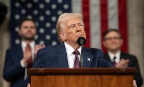 Трамп подписал законопроект о публикации файлов Эпштейна