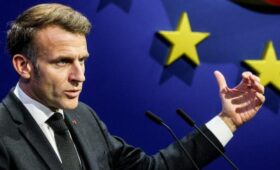 Макрон заявил, что мирный план по Украине необходимо согласовать с ЕС