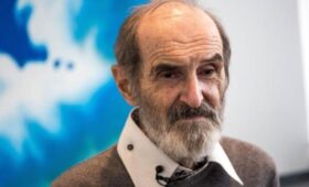 В Париже состоялась церемония прощания с российским художником Эриком Булатовым