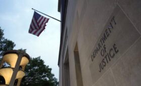 Минюст США обнародует файлы Эпштейна в течение 30 дней после подписания проекта