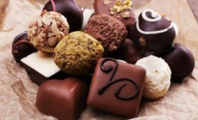 Протоиерей Потокин: постящимся не стоит злоупотреблять сладким, в том числе конфетами