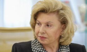 Москалькова: РФ делает все для возвращения соотечественников из Прибалтики