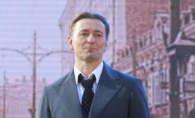 Россияне назвали Безрукова актером года