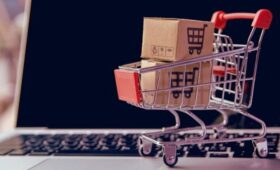 Набиуллина: разная цена на маркетплейсах в зависимости от способа оплаты недопустима