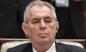 Экс-президент Чехии Земан госпитализирован