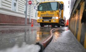 Городские службы Москвы работают в усиленном режиме из-за непогоды