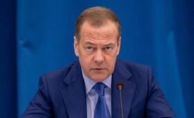 Медведев предрек Киеву судьбу Кабула