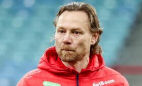 Карпин ушел с поста главного тренера московского «Динамо»