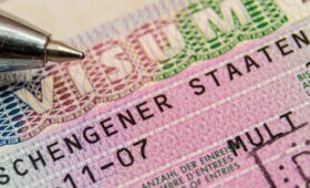 АТОР не ожидает полной отмены выдачи шенгенских виз туристам из РФ