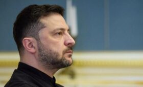 Свет погас в Мариинском дворце Киева во время интервью Зеленского