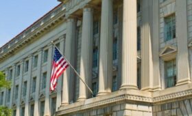 Сенат США одобрил пакет законопроектов для завершения шатдауна