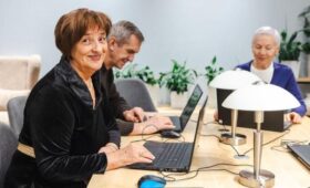 Проект «Московское долголетие» организует занятие по цифровой безопасности