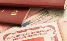 Захарова: ЕС не нужны платежеспособные российские туристы