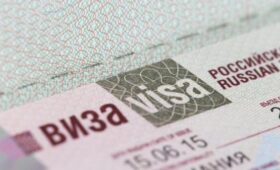 Politico: ЕС готовится прекратить выдачу гражданам РФ шенгенских мультивиз