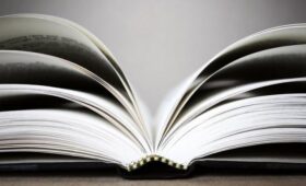 Кембриджский словарь назвал «парасоциальный» словом 2025 года