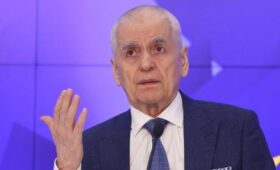 Академик РАН Онищенко: антибиотики не эффективны против вируса гриппа