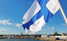 Глава Минобороны Финляндии предложил запретить россиянам покупать квартиры