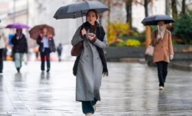 Облачность и небольшие осадки ожидаются в Москве 6 декабря