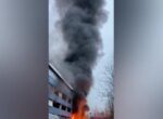 Автосервис загорелся на северо-западе Москвы