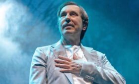 Николай Носков отменил и перенес концерты из-за плохого самочувствия