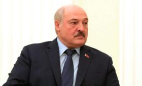 Лукашенко передал подарки Трампу и его супруге через спецпосланника