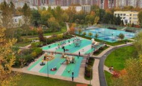 Свыше тысячи столичных дворов обновлено в 2025 году на средства от платных парковок