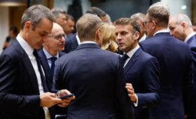 Туска и Макрона напугали микрофоны на саммите Евросоюза