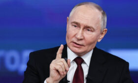 Более 314 тыс обращений поступило на прямую линию с Путиным